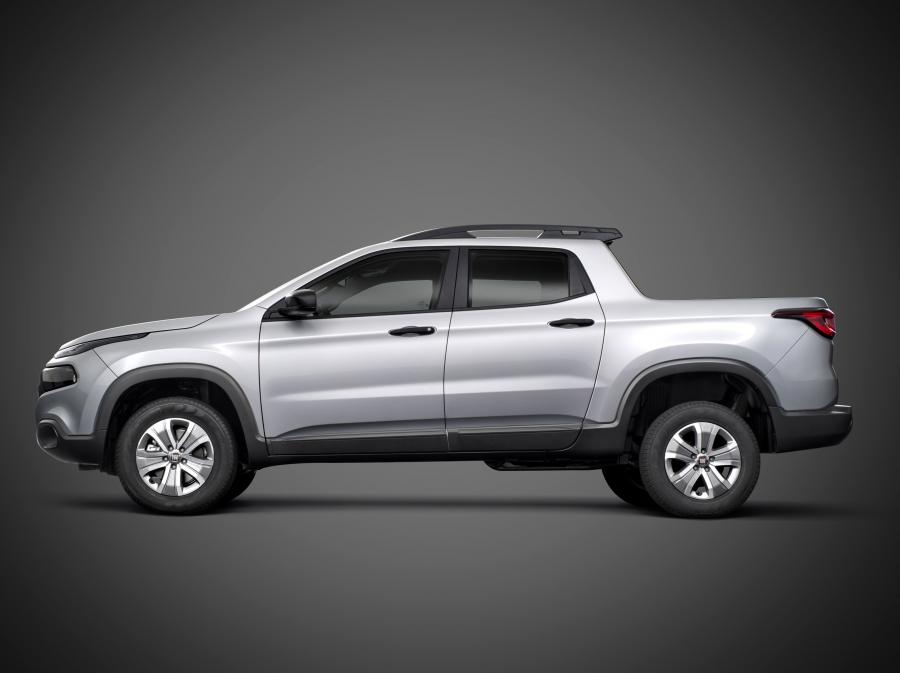  Fiat Toro Freedom 1.8 Flex AT6 2016 года  (фото 18 из 32)